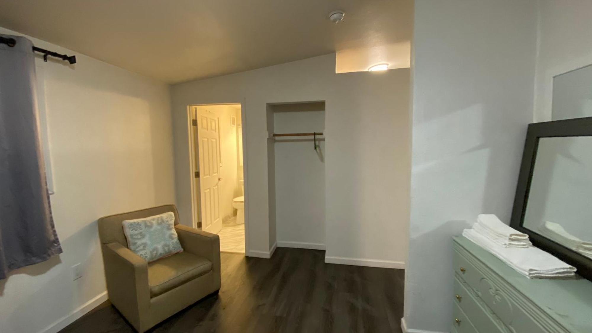 Golden Kent Motel Luaran gambar